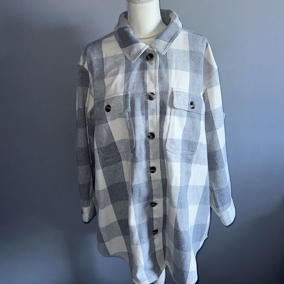 Old Navy Gray Buffalo Plaid Coat! - Picture 6 of 14